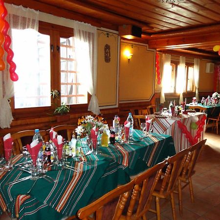 Chuchura Family Hotel Koprivshtitsa Esterno foto