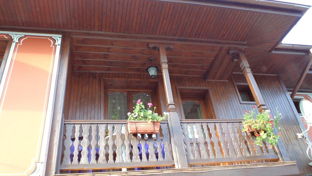 Chuchura Family Hotel Koprivshtitsa Esterno foto