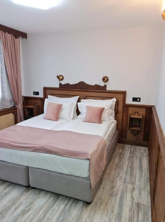 Chuchura Family Hotel Koprivshtitsa Esterno foto