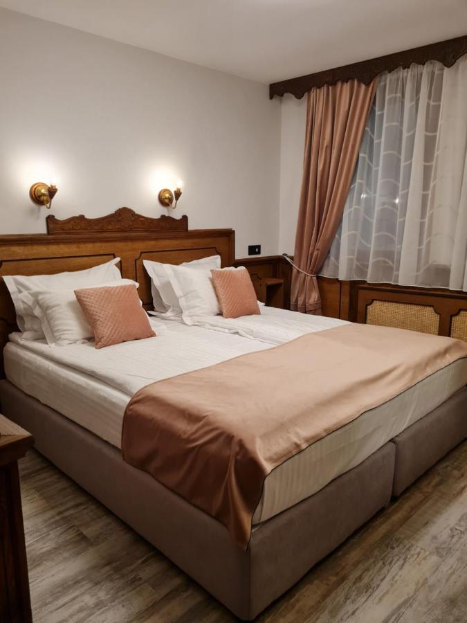 Chuchura Family Hotel Koprivshtitsa Esterno foto