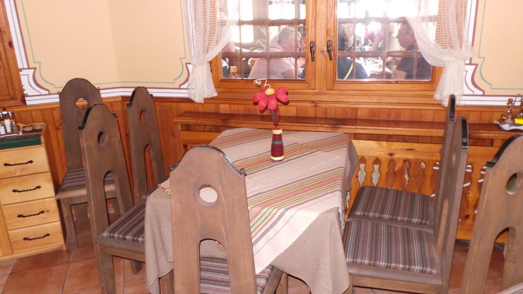 Chuchura Family Hotel Koprivshtitsa Esterno foto